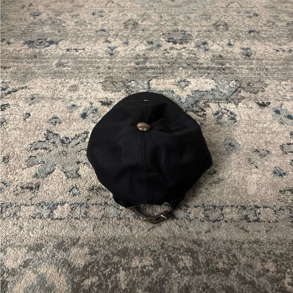Louis Vuitton Monogram Black Cap - Picture 2 of 3